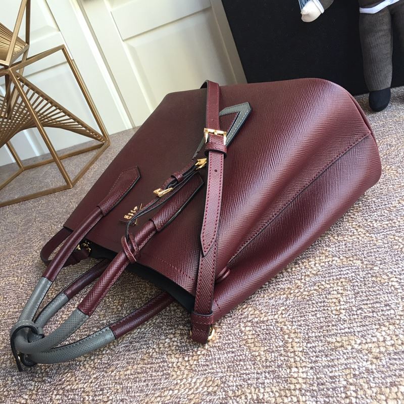 Pra*a top handle bags